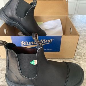 Blundstones